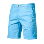 Bermuda Masculina Cetino Torinzi TZ521 leve e moderna, com brim de alta qualidade e caimento elegante, ideal para momentos casuais e de lazer.