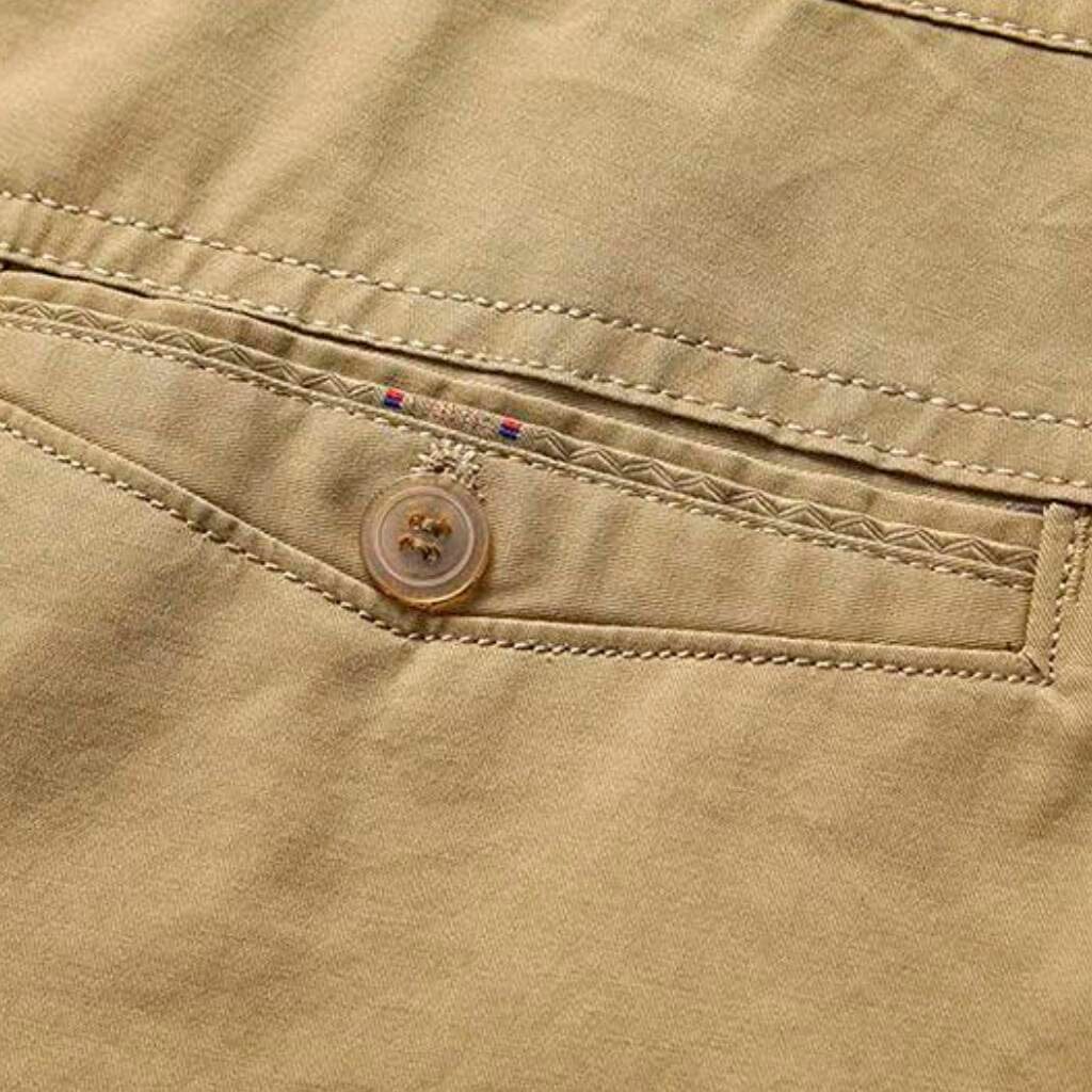 Bermuda Masculina Classic Comfort Torinzi TZ517, modelo leve e resistente em brim premium, ideal para looks casuais e elegantes com conforto.