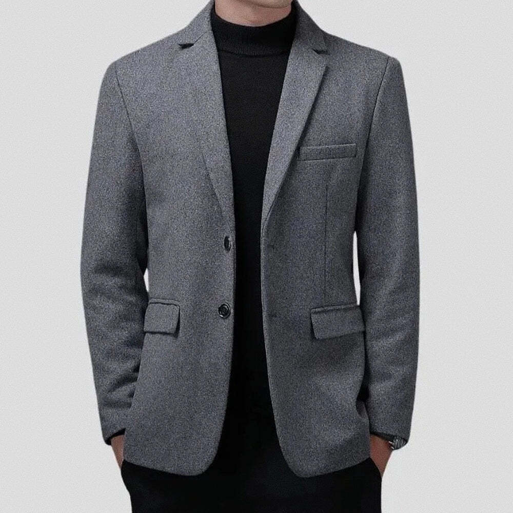 Blazer Masculino Slim Herrera Torinzi TZ061 elegante e moderno, com corte slim e acabamento refinado, ideal para eventos sociais e profissionais.