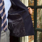 Blazer Masculino Transpassado Torinzi TZ062 feito em Ecomicrofibra com abotoamento duplo e acabamento sofisticado para visuais elegantes.