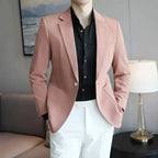 Blazer Masculino Vergast Torinzi TZ059 feito em caxemira com costura de alfaiataria, design refinado e caimento sofisticado.