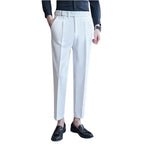 Calça de Alfaiataria Masculina Torinzi TZ254 elegante e moderna, com corte tradicional e tecido suave, ideal para eventos e ambientes profissionais.