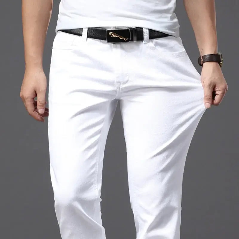Calça Jeans Masculina Classy Torinzi TZ261 elegante e moderna, com tecido premium e caimento impecável, ideal para eventos e ocasiões formais.