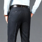 Calça Social Masculina Executiva Clássica Torinzi TZ008 com design tradicional e tecido refinado para visuais formais e sofisticados.