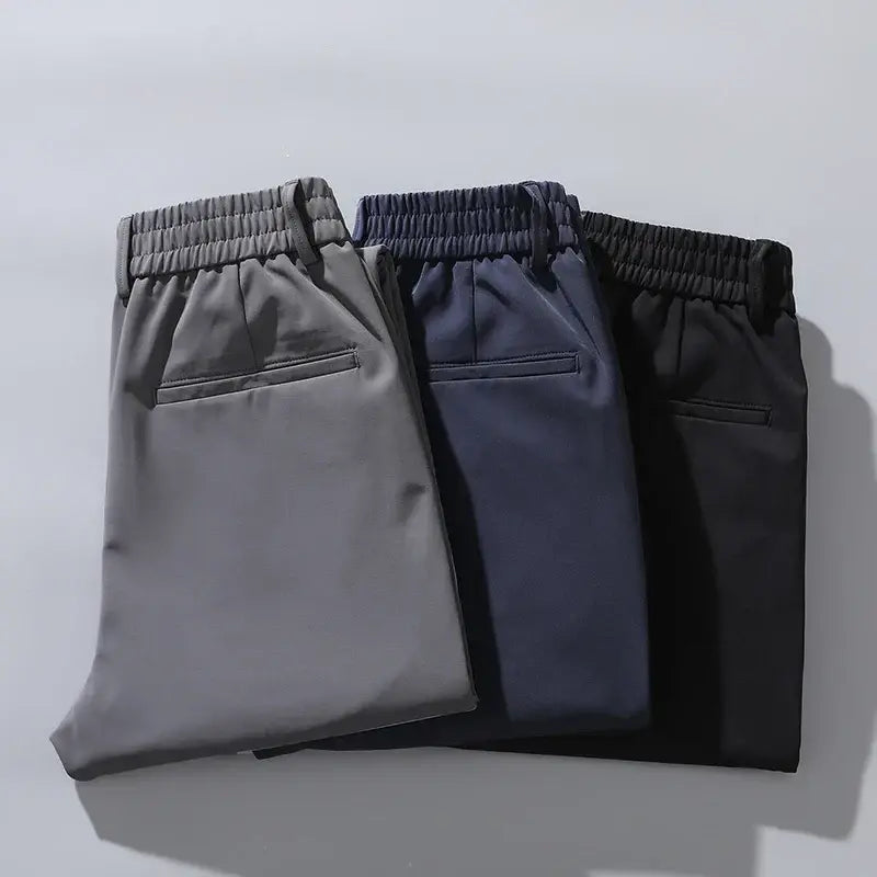 Calça Social Masculina Slim Torinzi TZ007 elegante e moderna, com modelagem slim fit e tecido premium, ideal para looks formais e casuais.