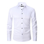 Homem vestindo Camisa Social Masculina de Algodão Torinzi TZ083 preta, com design slim e tecido de algodão premium.