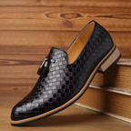 Mocassim Masculino de Couro Oxford Torinzi TZ307 elegante e confortável, com couro legítimo e solado flexível, ideal para looks modernos.