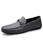 Mocassim Masculino de Couro Torinzi TZ299 elegante e durável, com acabamento artesanal e conforto ideal para ocasiões casuais e formais.
