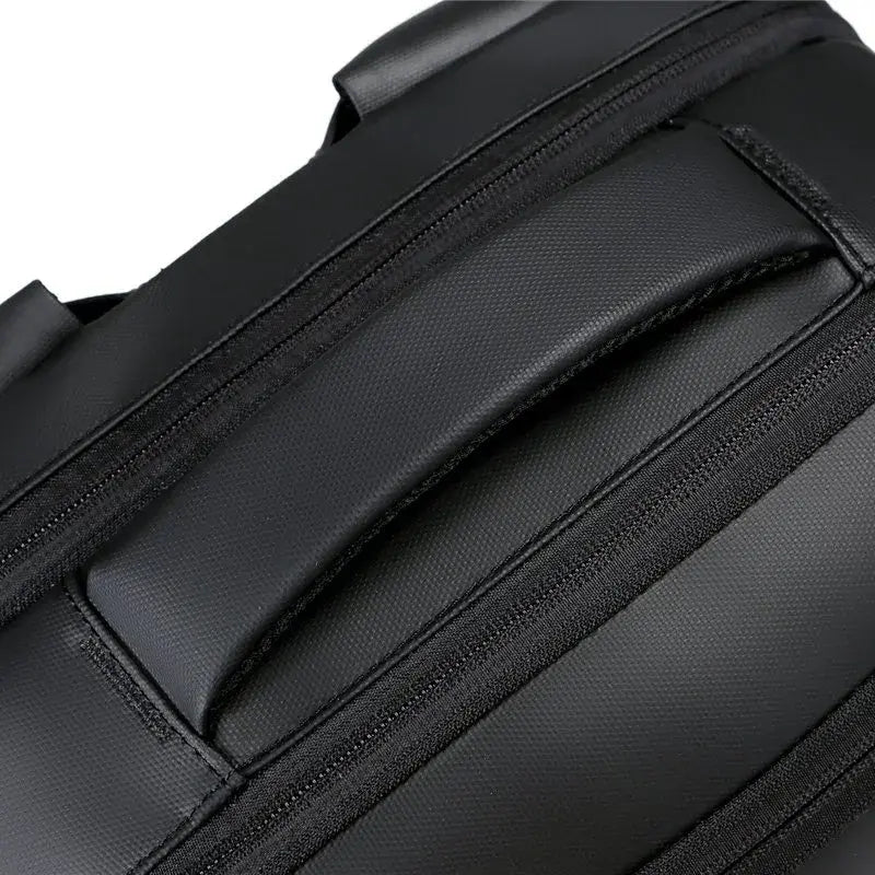 Mochila Executiva Torinzi TZ066 para notebook 15”, impermeável e com porta USB, ideal para trabalho e viagens com estilo e segurança.
