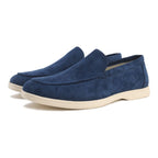 Sapato Masculino Loafer Torinzi TZ366 feito em camurça premium com acabamento refinado, conforto e elegância para diversas ocasiões.