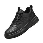 Tênis Masculino Torinzi TZ378 feito com material leve e respirável, solado firme e design urbano para conforto e estilo.