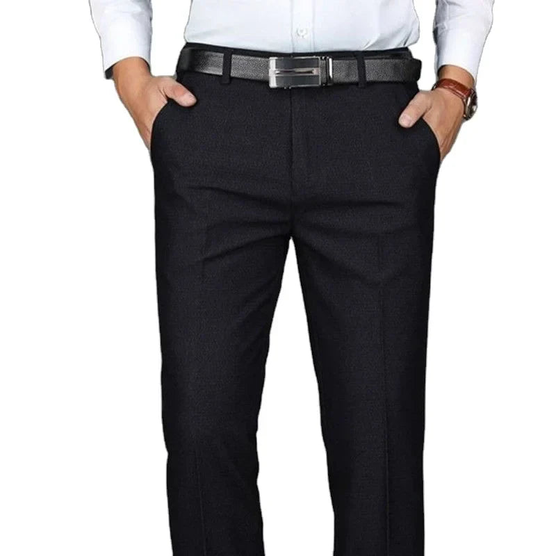Calça Social Masculina Executiva Clássica Torinzi TZ008 com design tradicional e tecido refinado para visuais formais e sofisticados.