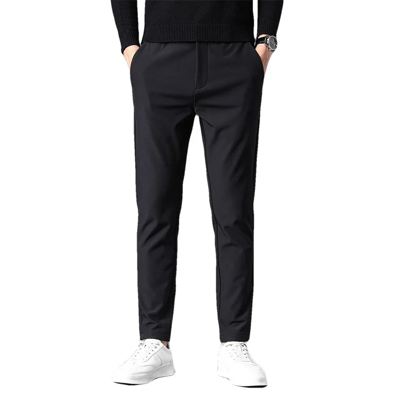 Calça Social Masculina Torinzi TZ001 com tecido tecnológico elástico e design elegante ideal para ambientes casuais e profissionais.