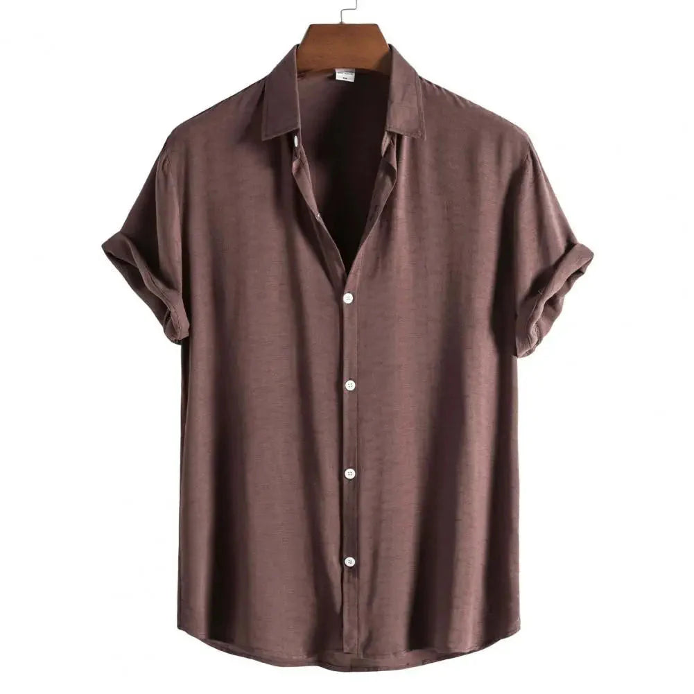 Camisa Manga Curta Torinzi Lisa TZ537 masculina, modelo liso em tecido leve e respirável, caimento ajustado, ideal para combinar com jeans, linho ou bermudas.