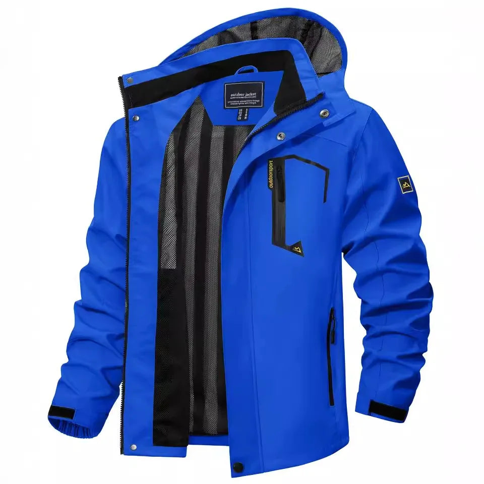 Jaqueta Masculina Impermeável Torinzi TZ323 com design moderno, ajuste ergonômico e tecido à prova d’água ideal para uso urbano e ao ar livre.