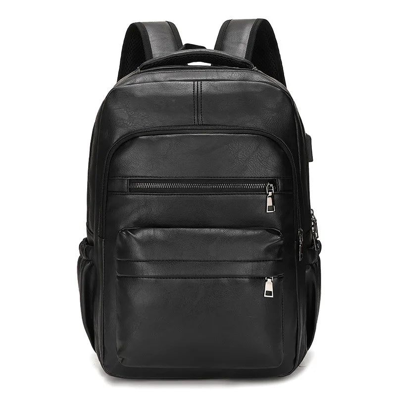 Mochila de Couro Masculina Torinzi TZ072 resistente à água, com USB e compartimentos antifurto para uso executivo e viagens.