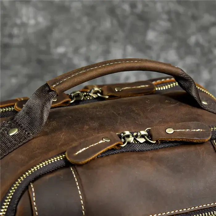 Mochila Executiva em Couro Retrô Torinzi TZ071 Mochila Executiva em Couro Retrô Torinzi TZ071